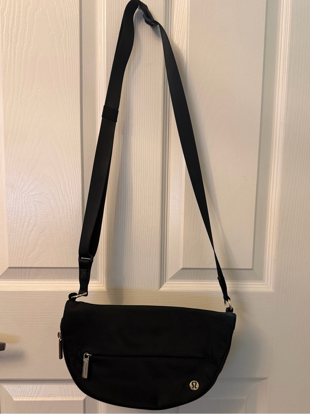 Black Lululemon Crossbody Shoulder Bag